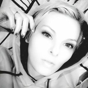 Meet your Posher, Stacey